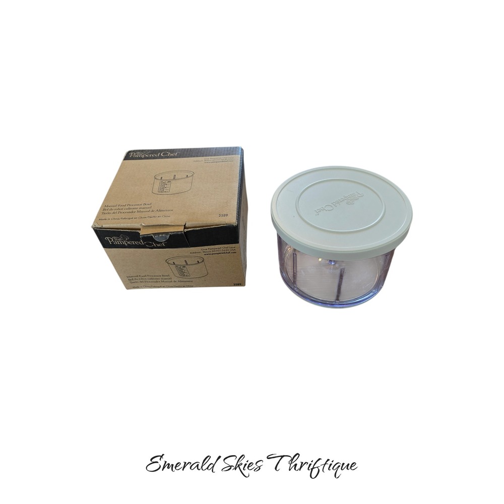 The Pampered Chef Manual Food Processor Bowl #2589 Clear Bowl W/ Lid. Free ship
